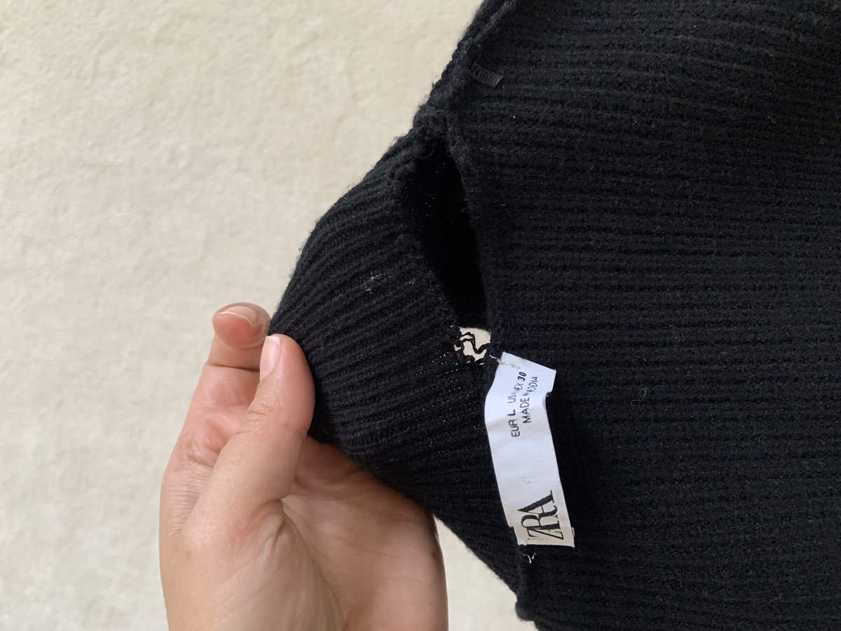 FarahMRasool's tweet photo. @ZARA_Care  I bought this sweater in December and only wore it once!!!! Really after only one time? https://t.co/ATuNy5RITn