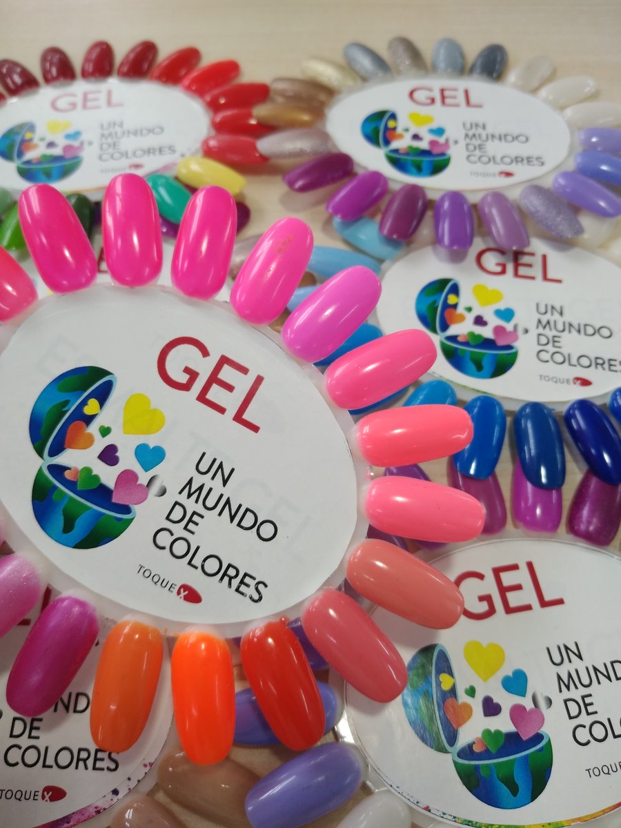 EsteticaToqueX's tweet photo. Te esperamos en #ToqueX con un mundo de colores para tus uñas #manicuregel https://t.co/lm2ecLmgN1