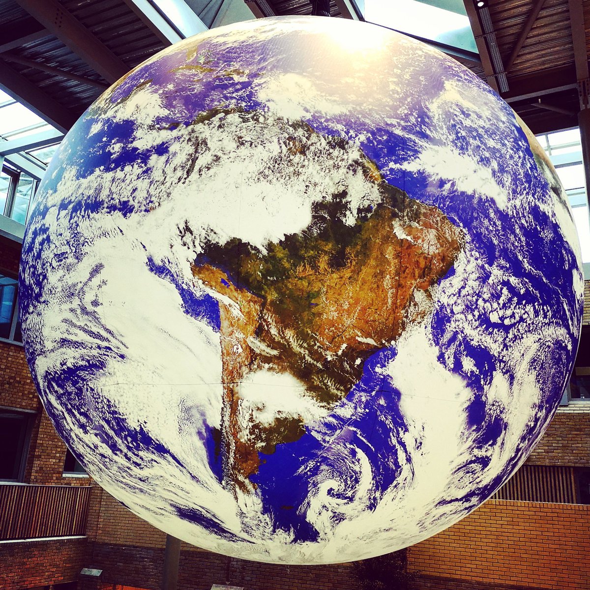 KerrymBishop's tweet photo. New opening today & family day out @AlderleyPark @bluedotfestival for #glasshouse
#seetheworld #newperspective #earth #nasaimages #alderleypark #cheshire #daysout #halfterm #newopening #biginstallation https://t.co/uVtuiGBZsg