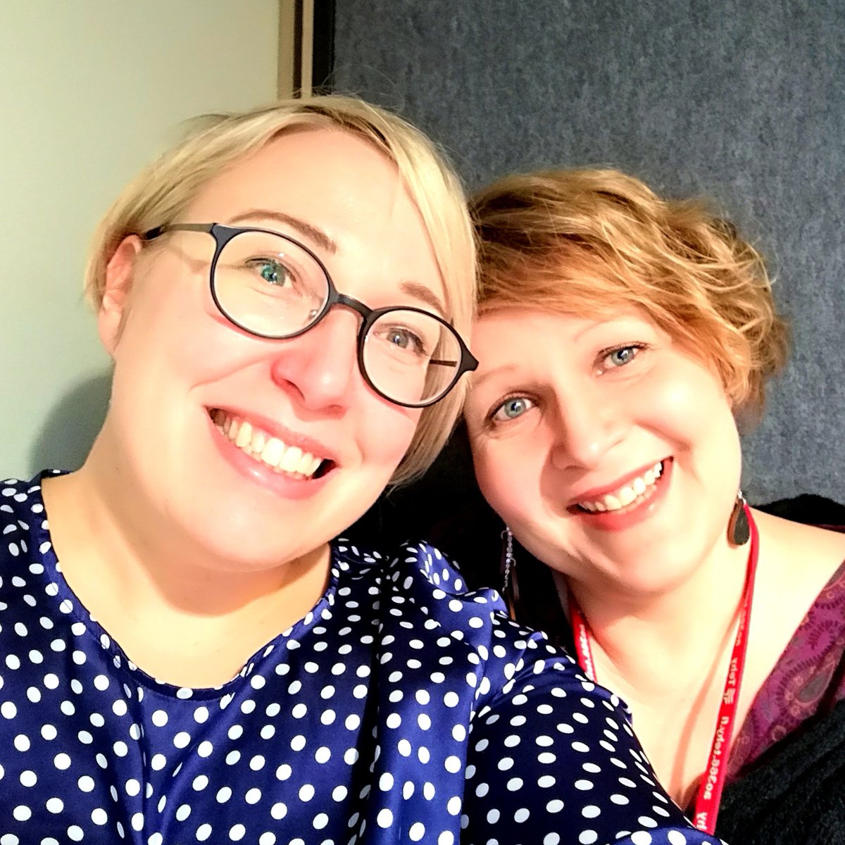 Tänään taas nauhoiteltiin, ja lähiaikoina julkaistaan seuraava Riihonen ja Laine podcast-jakso lapsen ja nuoren masennuksesta. Vaikka teema onkin vakava, fiilis on hyvä, ja saimme yhdessä paljon aikaan! Pysy kuulolla 😉
#lastenpsykiatria #mielenterveys