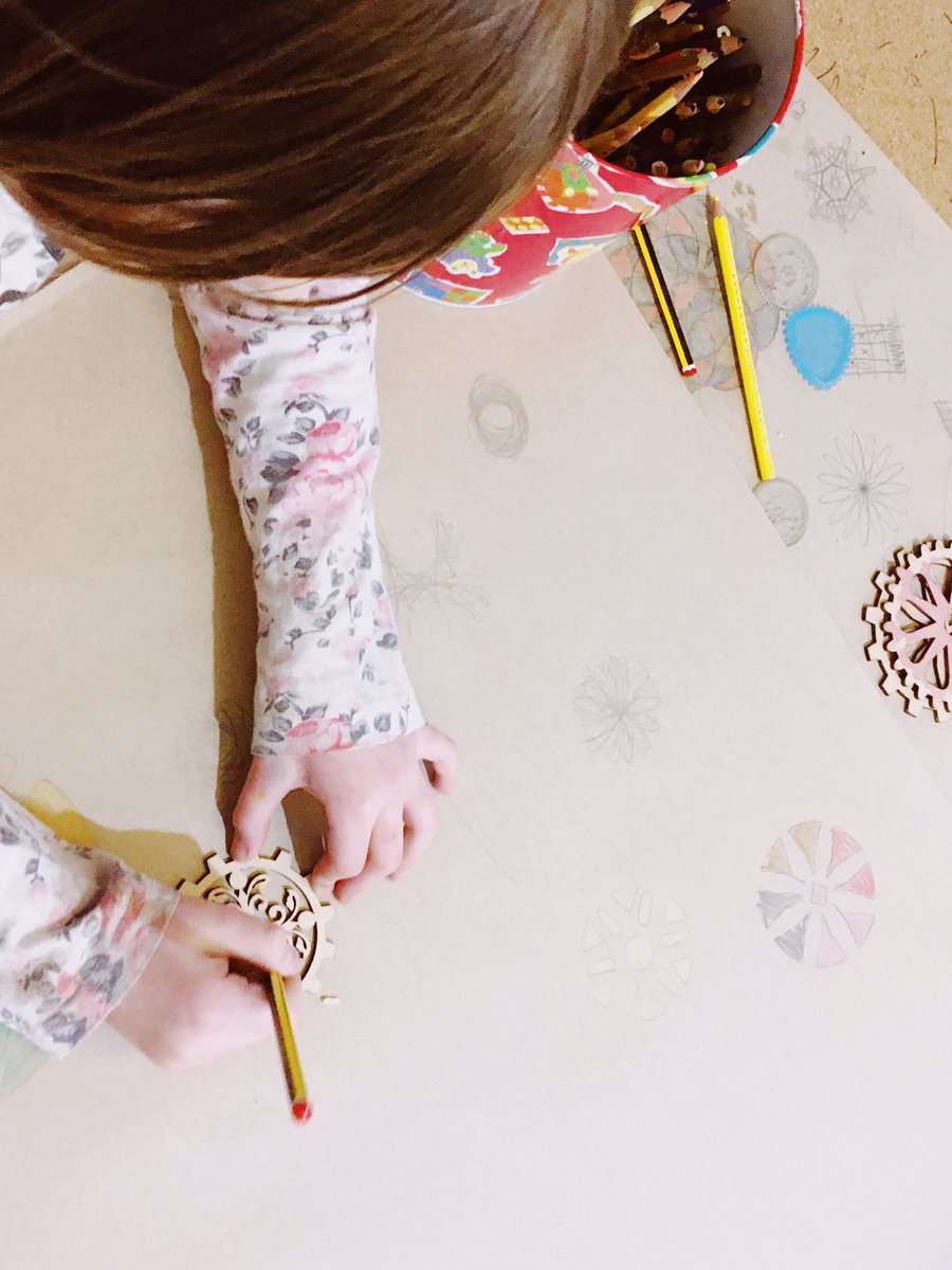 mao_gallery's tweet photo. Great work from Young Visiting Artists! Weโve been in the Creative Space with #spirographs and stencils inspired by our artist, #JohannaUnzueta - #didyouknow that the Spirograph was invented in 1965 by Denys Fisher? #saturdayfun https://t.co/IMFuUqSzO7