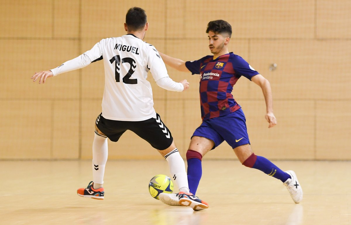 FCBfutbolsala's tweet photo. ⚽🔵🔴 @FCBfutbolsala B - @cdrivasfutsal (5-0): En línia ascendent https://t.co/moRsIePzt6
⚽🔵🔴 Los jóvenes azulgranas suman dos triunfos consecutivos y demuestran su mejor nivel https://t.co/eDZz6MVgPN
#ForçaBarça https://t.co/2l5Rb7Zrlw