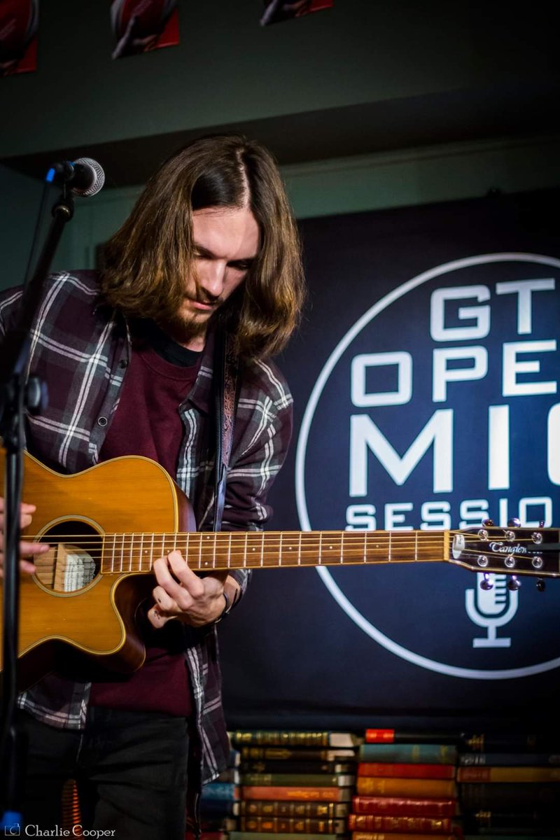 A huge thank you to everyone who came down to @kingsheadgford's Head on Thursday night. Callum had an awesome time! Our next gig will be in Saturday 7th March at @thegladpub @BarkNoise: Clarence Oddbody / Trees On Venus / Borders. - GIG DETAILS HERE. Pic from Charlie Cooper