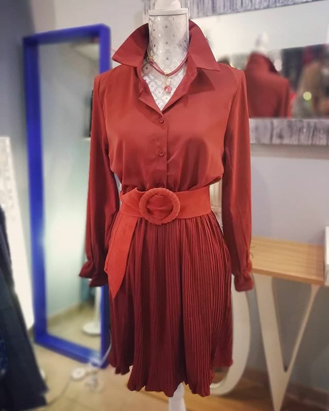 regalsleonor's tweet image. 👗👠
#vestidoplisado #vestidocamisero #colortierra # #moda #style #fashion #woman #trendy #whitlove #complementos #cinturonantelina #cinturonajustable #estilo #shine #smile #detallesquecuentan #regalsleonor