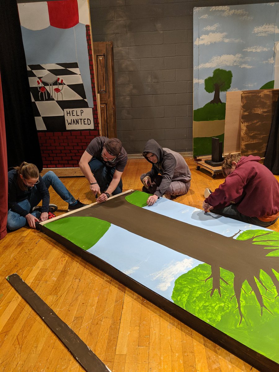AmbrogioWLHS's tweet photo. Stage crew Day 1!! Taking apart and putting away to help give room on the stage :) can't wait to dive into design with these lovelies!! @PHSDrama2018 https://t.co/Vv733IWoxA