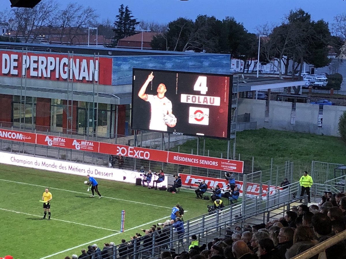 VBissonnet's tweet image. 5 minutes et 1 seconde de jeu sous les couleurs des ⁦@DragonsOfficiel⁩ et déjà le premier essai pour ⁦@IzzyFolau⁩ sur son premier ballon, dans les airs ⁦@RugbyramaFR⁩ ⁦@midi_olympique⁩