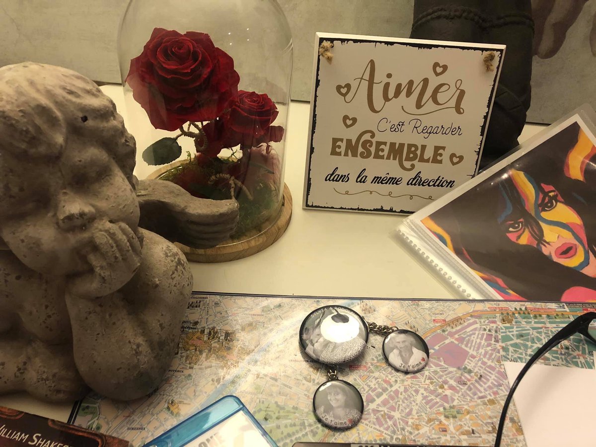 RodolpheActeur's tweet photo. #VieProfessionnelle #Naissance #Année1970 #JusquÀCeJour #Année2020 #Lire #Livres #Visionner #Films #Écouter #Musiques #RodolpheHarrisComédienActeurProfessionnel #RodolpheBoucherComédienActeurProfessionnel #Écrivain #Autobiographie #Romance #Roman #Poème #Chanson #OneManShow https://t.co/HmJhNDIb7K