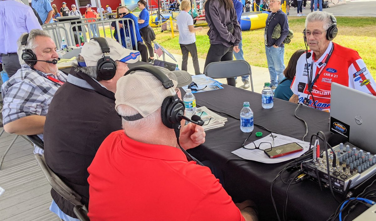 SpeedweekRadio tweet picture