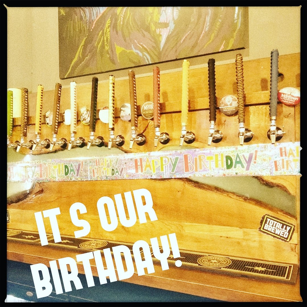 totallyoverdrau's tweet photo. We're TWO YEARS OLD!
Come celebrate our #birthday with drinks offers all weekend including select cask pints at 2.50, and we even have cake!! 🎂🎂🎂🍺🍺🍺
#hoppybirthday #happybirthday #beer #realbeer #notts #canningcircus https://t.co/6kzjp11y0y