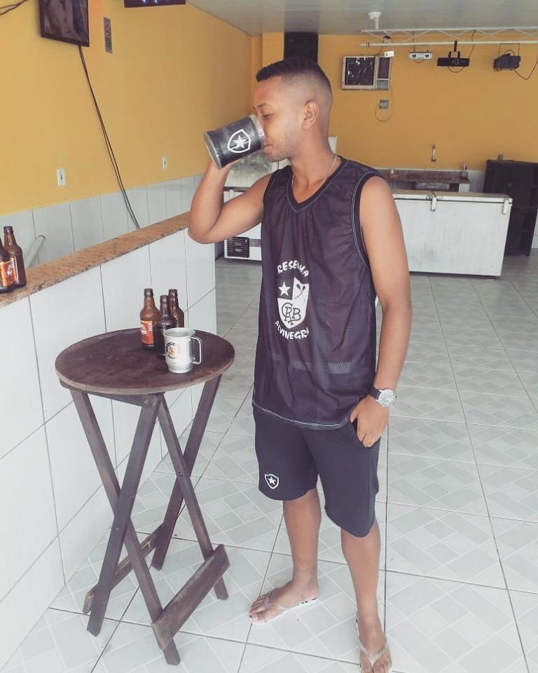 JrReidecopas's tweet photo. #Vidaaaa #Fogoooooo #Resenhaalvinegra 🔥 https://t.co/sVQKoaoFkK