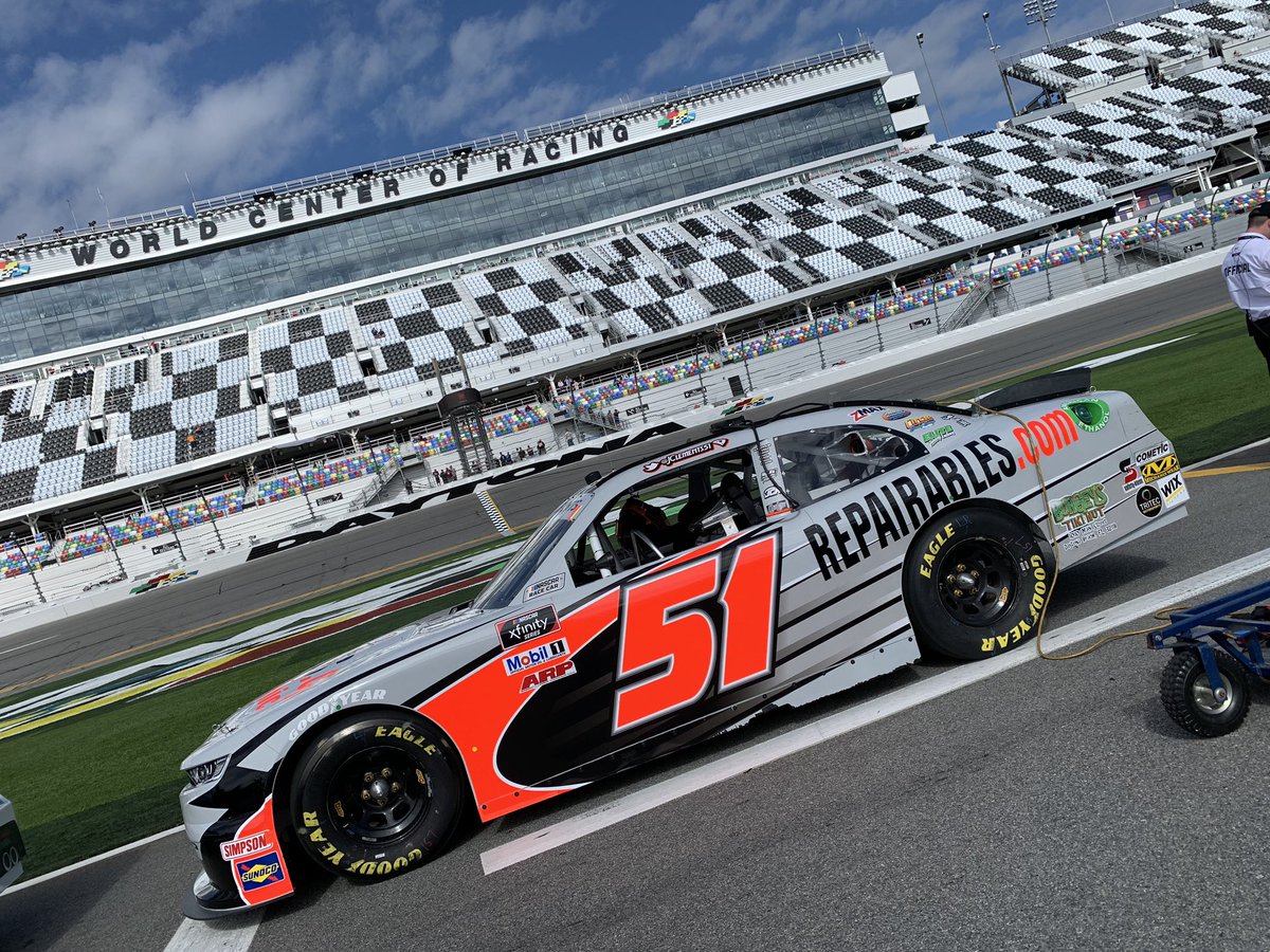 JCR_Clements51's tweet photo. .@JClements51 &amp; the @Repairable1 crew post a P29 qualifying effort for the #NRE300 later today at 230 EST on @FS1 @DISupdates @XfinityRacing @NASCAR_Xfinity #SideShotSaturday #SupportThoseThatSupportJCR https://t.co/lOLHmVMqso