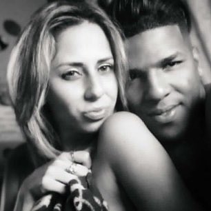 chula9308's tweet photo. #NuevaFotoDePerfil https://t.co/I9NhXEfjqD