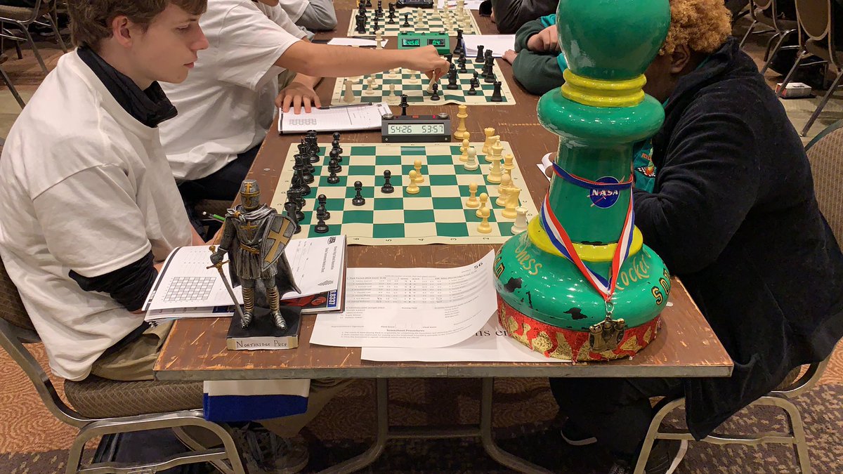 rocketchess's tweet photo. Round 6 at State!!! https://t.co/IuMwCp6o2I