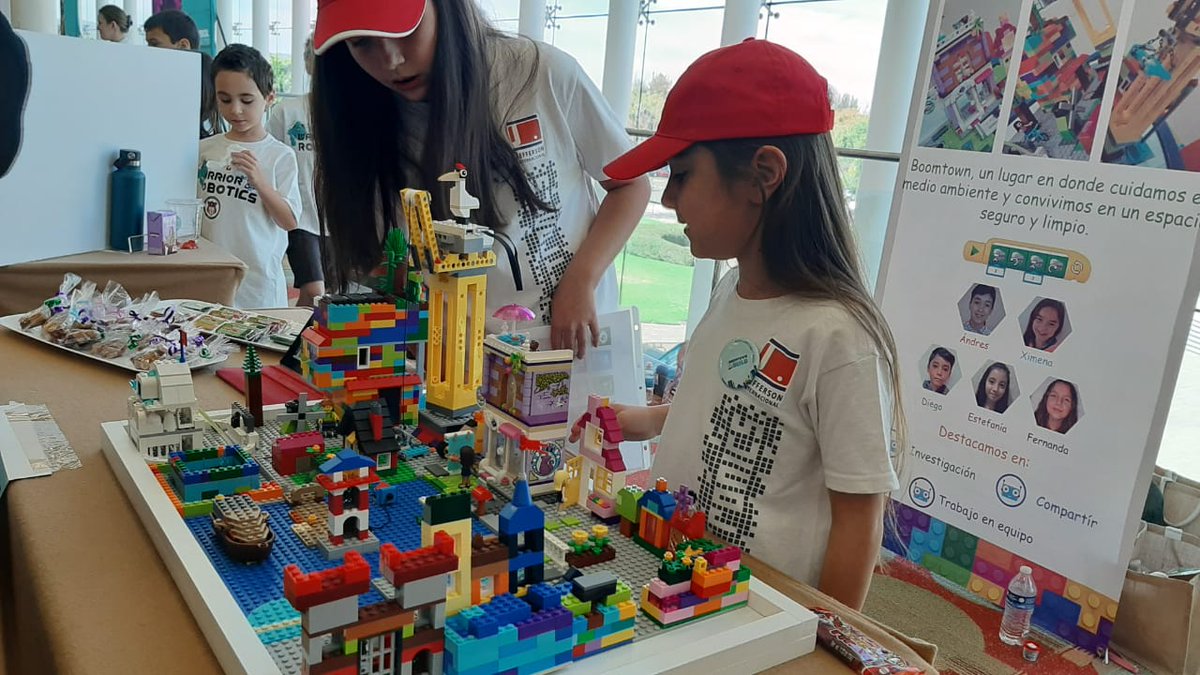 FLL_MX's tweet photo. Los pequeños de #FIRSTLEGOLeagueJr arrancan el festival con mucha energía y entusiasmo. https://t.co/LzoD51AB4X