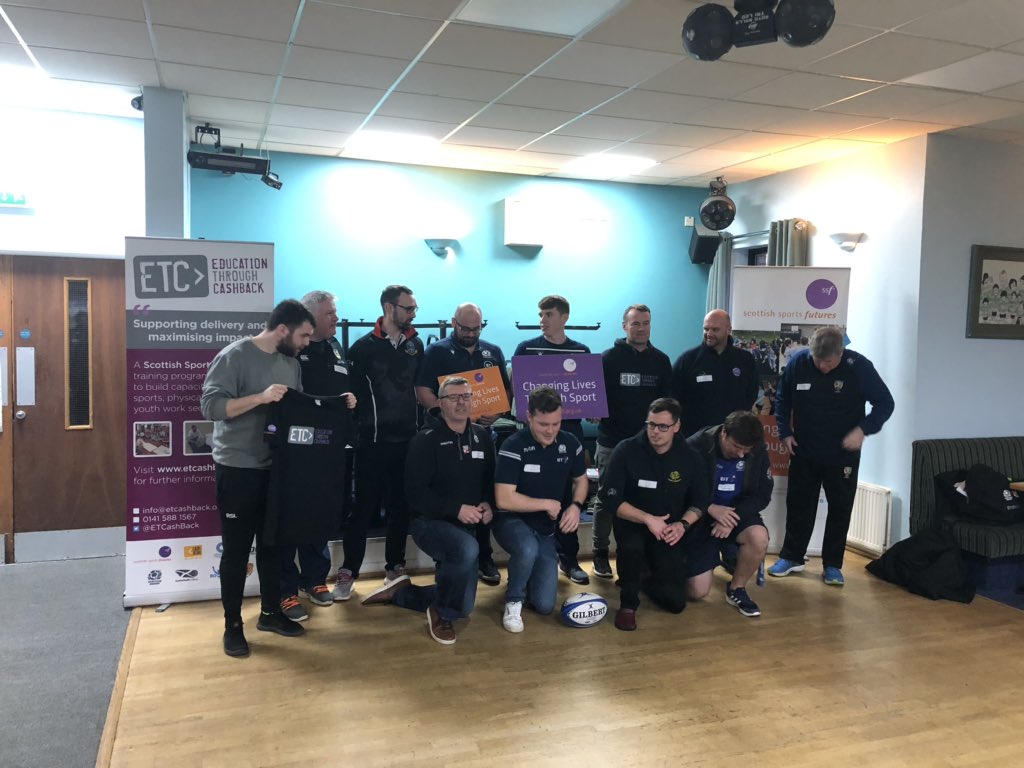 CoachingAl's tweet photo. Great 1st day of Tutor training, support @CashBackScot school of Rugby across the nation. π forward to day 2 with @SSF_2000 supporting our development staff #ConfidentIndividuals #AlwaysLearning #GlasgowSouth #BindingTogether #MovingForward https://t.co/G7b8pLAU0f
