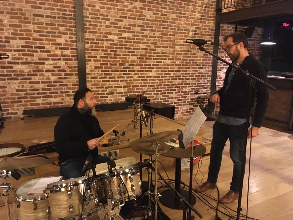 Contrasteprod's tweet photo. Top départ !! 🎧🎹🎸🎙📀
Les séances d’enregistrement de notre prochain conte musical ont débuté au Bal Blomet ! 
On vous en dit plus très vite... 😊 https://t.co/h0tR7zyAAi