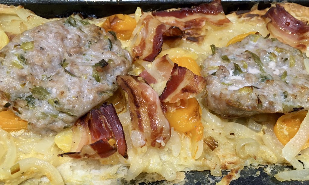 ethanol_ethh's tweet photo. #Fridge and #freezer #rustleup: #sausage, #onion and #pancetta #tart @Chris_Bavin https://t.co/DZYEDFX2PT