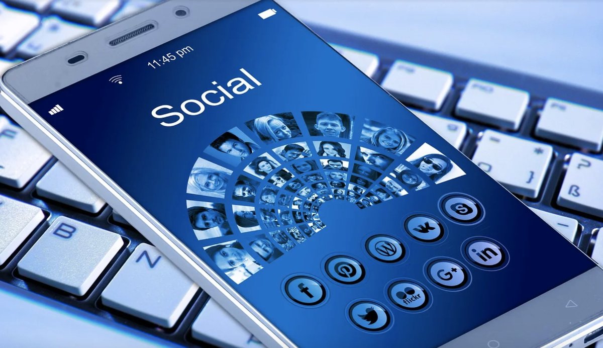 MisfitsMedia's tweet photo. Our very own @ErinNiimi has shared some top tips from our #MakeItSocial guide about how #SocialMedia can positively impact your charity! Check it out, via @GuideStarUSA:
https://t.co/RPKHKUYlp2 https://t.co/buqvGnhKek