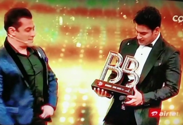 ImtiyajK's tweet image. Finally My Champ Won Big Boss 13 Show. Love You My Champ. You are one my Army. 
#bigboss13 #bigboss13winner #siddharthshukla #congratssiddharthshukla