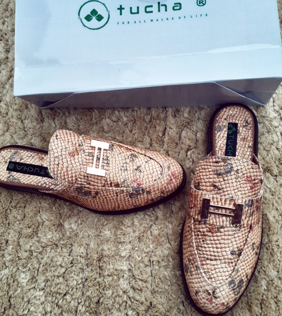 ottoclassic_ng's tweet photo. Still available
Size 40
Female
N12000
#ForAllWalksOfLife https://t.co/uSRBFKrEau