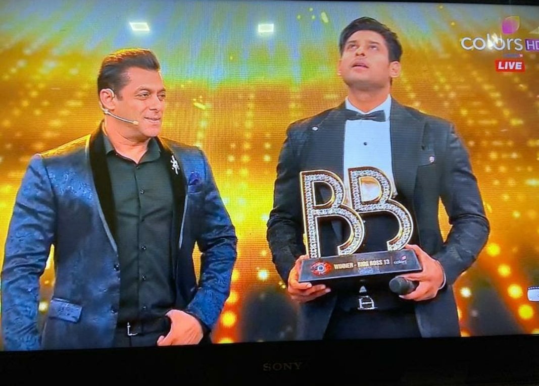 shahbaazk8174's tweet image. congratulations #siddharth_shukla..😍