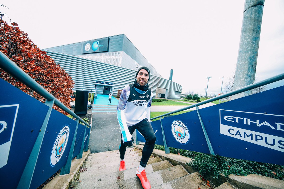 Raining? In Manchester? Donโt believe it โ๏ธ๐๐ต#ManCity