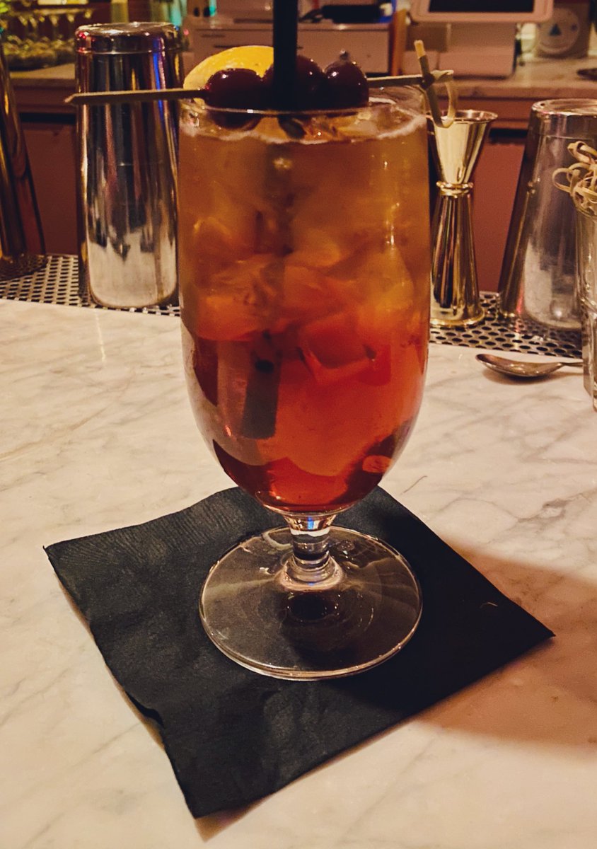 I asked our bartender to make me a cocktail inspired by the #ShirleyTempleKing and it did not disappoint. 9.5/9.5 😎