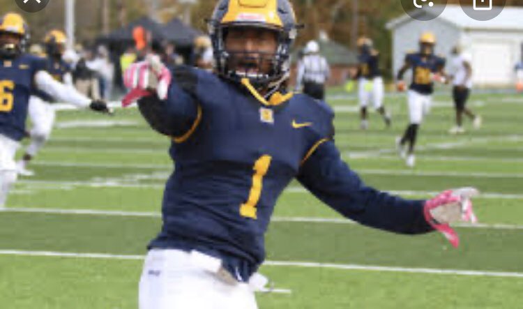 Cell2Times's tweet photo. #CTL✅❤️🏈 https://t.co/8sKAsSstu6