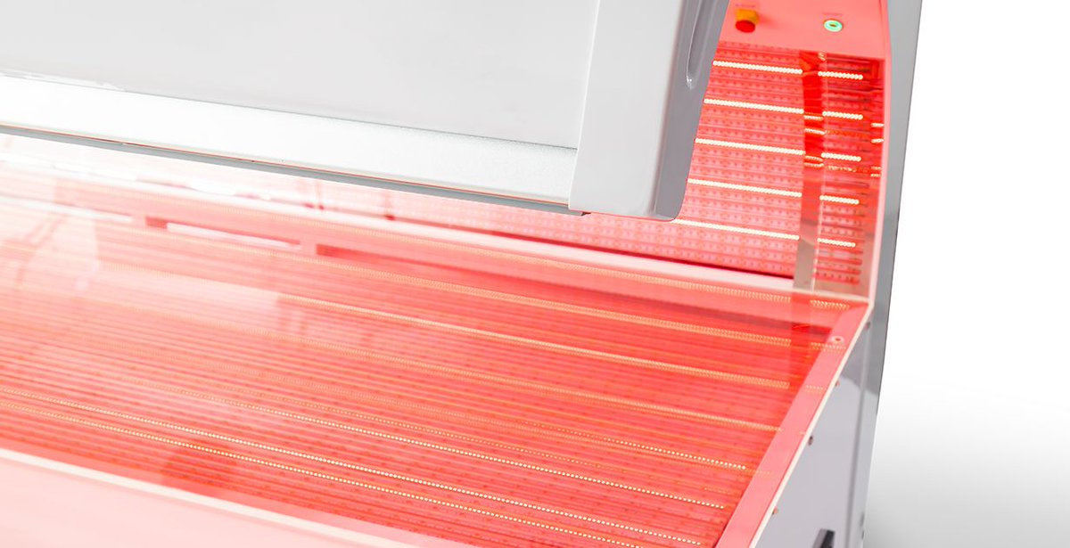 Does red light therapy work? Find out here: buff.ly/2tsZ6Vt

#holistichealth #HealthyLiving