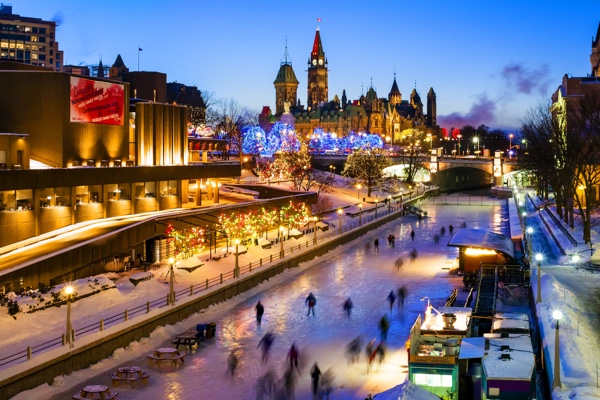 Start your #winter festival roadtrip at #Winterlude.
📍Ottawa, Ontario
 🗺️ canada-rv-rentals.com 

#roadtrip #wanderlust #rv #rvrental #onewayrental #cheaprvrental #luxuryrvrental #rving #rvadventure #travel #vacation #adventure #explore
Photo: traveler-canada.com