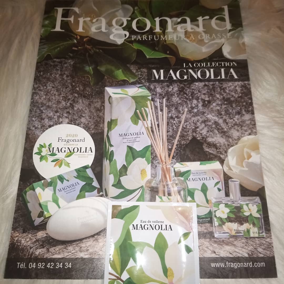 Moreau19677030's tweet photo. 🌹Reçu échantillon Eau de toilette Magnolia 🌹

Merci @fragonnard 

#echantillon #eaudetoilette #Magnolia #Fragonnard https://t.co/VjLKVGO5C3