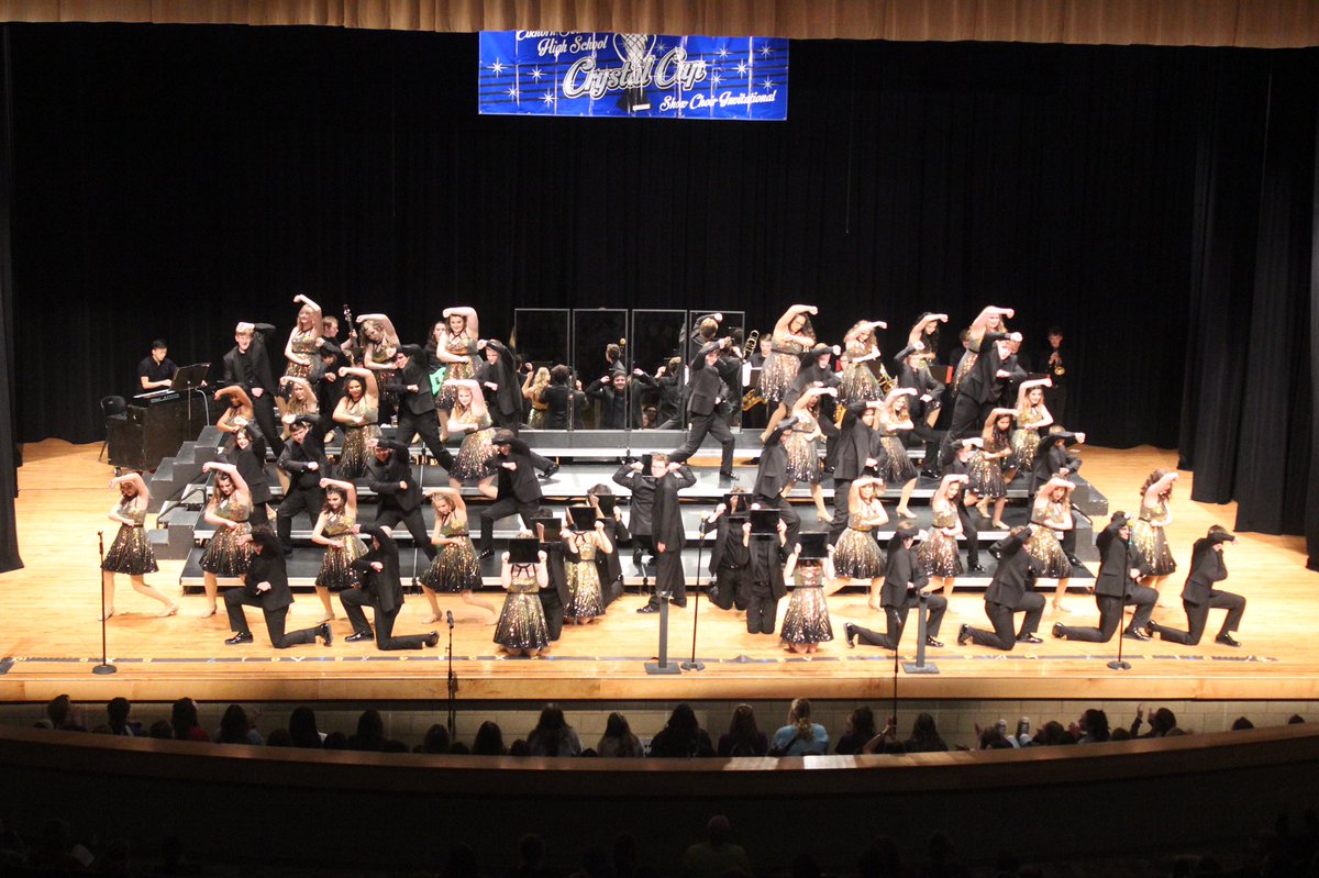 CrystalCupESHS's tweet photo. Amazing show from South on Stage🤩 #ESHSCrystalCup2020 #highschool https://t.co/xqMxWz7R6n