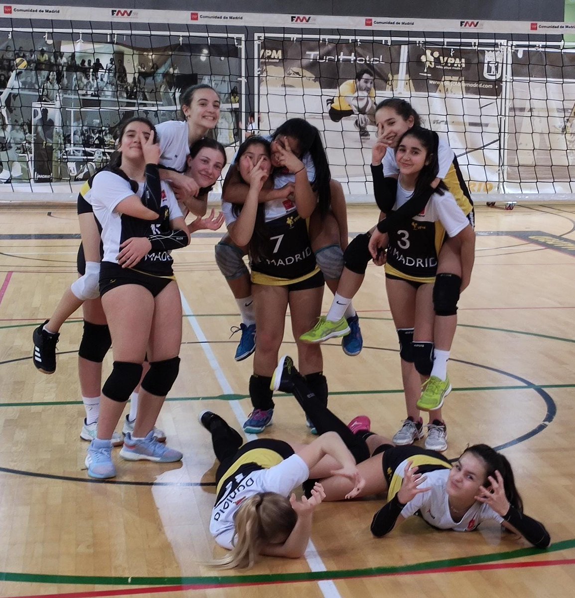 clubvpmadrid's tweet photo. Victoria del #InfAmarillo 3-0 ante @cuvalcorcon. Nuestras infas siguen lanzadas, paso de gigante para la permanencia y nos acercamos a la fase final. #VamosVPM https://t.co/VnNfxzPSL5