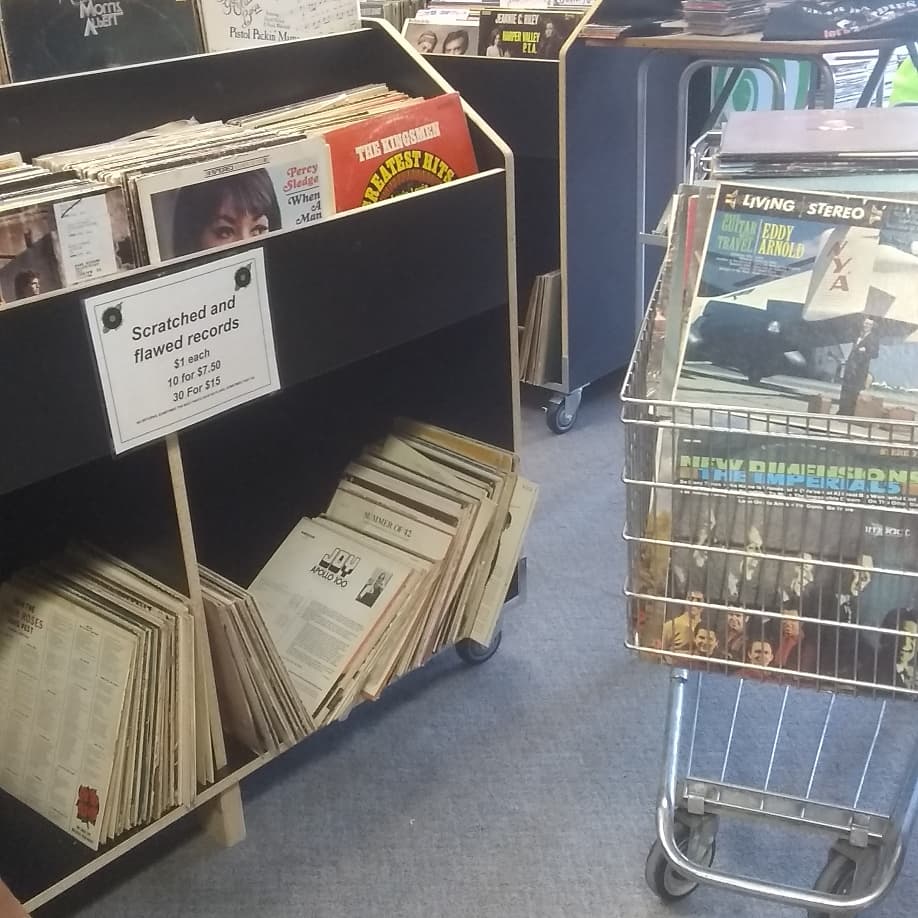 musicspaceo's tweet photo. Shoppers shopping in the front. Players playing in the back.  It's all going on right now @musicspaceo Music Space of Owatonna. Open until 5 today. Love to see you. 216 N Cedar. It's all downtown. https://t.co/CSv6BKJYWk