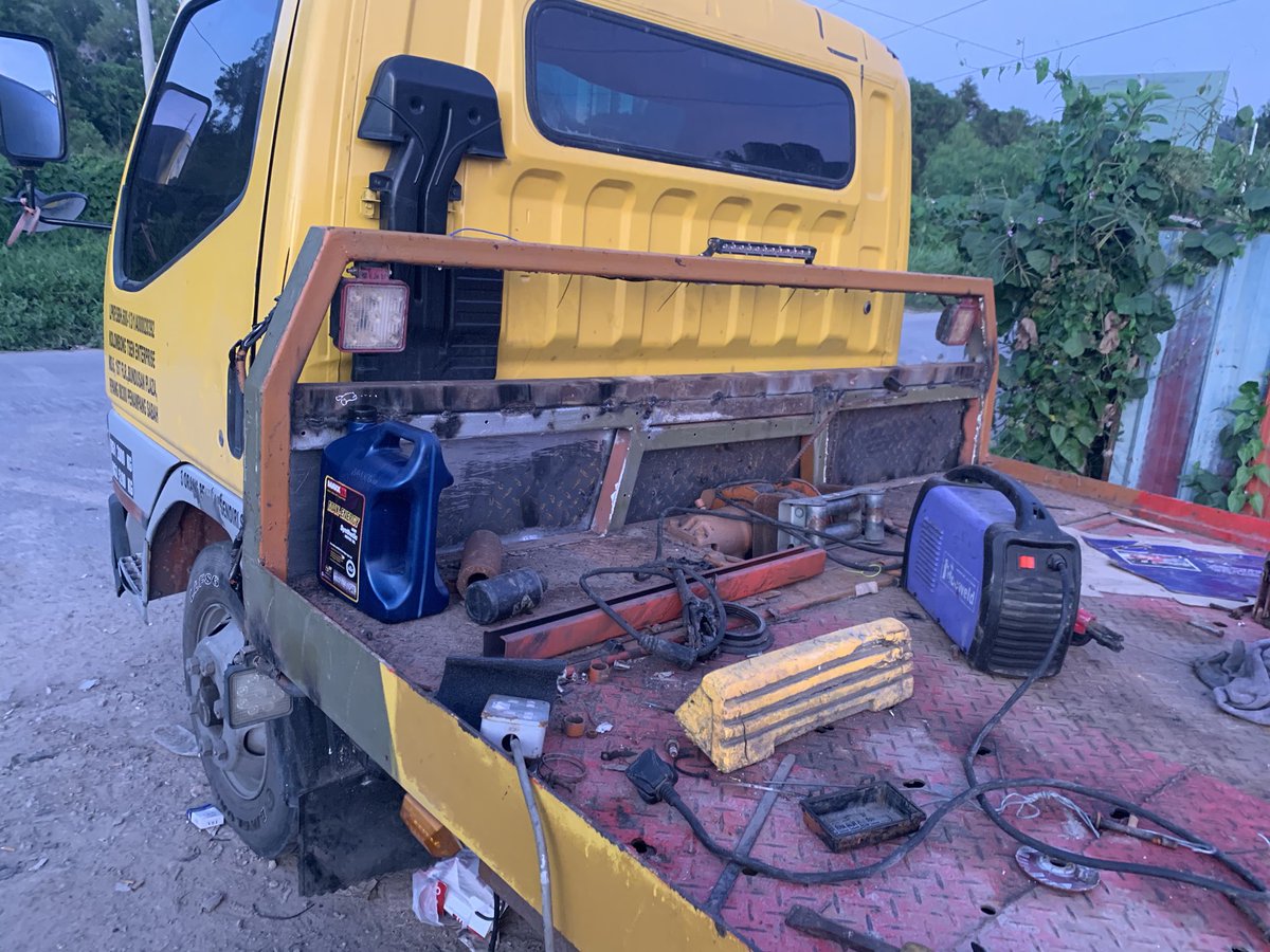 TeckzzZ's tweet image. 自己来吧😄