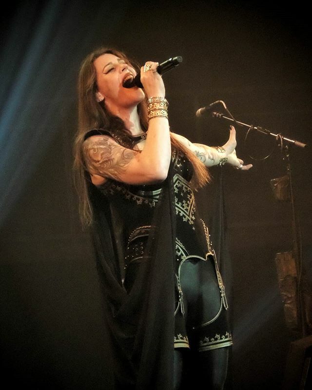 brendndavis's tweet photo. #nightwish 2018 #decades #tour - Lotto Arena #antwerp #belgium 🇧🇪 - 07 November 2018

#metal #floorjansen #instametal #instamusic #symphonicmmetal #guitar #guitarist #livemusic #gig #lotto #singer #vocalist #instaconcert #concertphotography #gigphotograp… https://t.co/BdbEBOECgd https://t.co/AXU5wY7ZSO