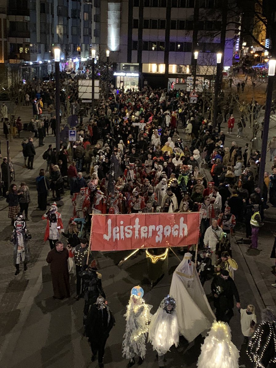 #Hambi bleibt tweet media