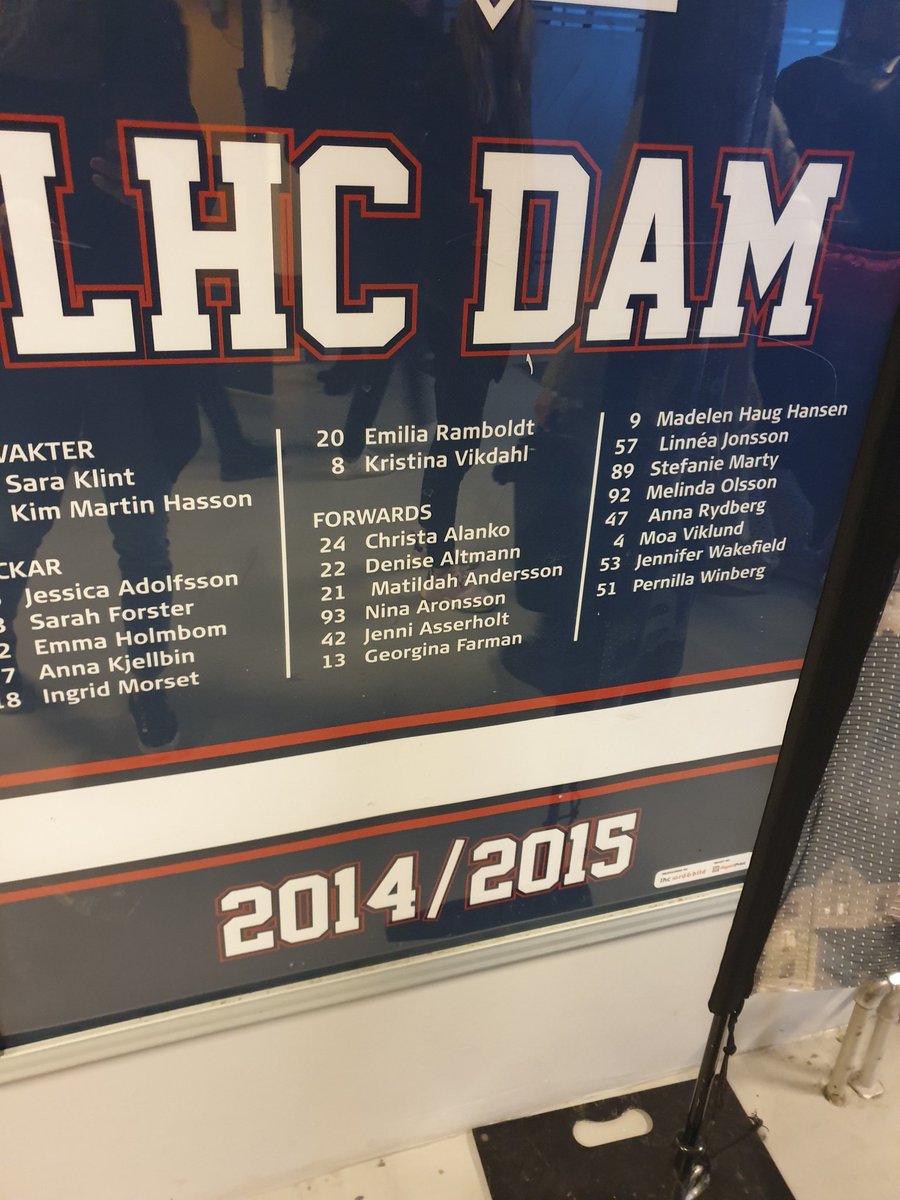 En fantastiskt dag i Lkpg med legendarmatchen "Tillsammans mot cancer" - kämpa på alla där ute! (Förlorade min pappa i just cancer 2012). Kvällen avslutades med LHC-HV71. Att bilda förstakedja med M. Nylander och F. Bremberg = guldkant på tillvaron⭐ Stort tack till <a href="/LHChockey/">Linköping Hockey Club</a>