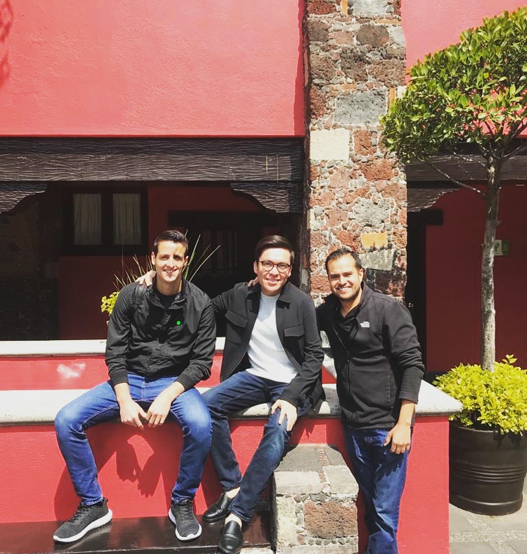 AlexHermen's tweet photo. Hoy regresamos a al lugar que nos vio crecer como médicos @UPMexico para cerrar un ciclo más. Consejo Urología 1/2 ✅.
#UPforever #UPanteras #UrosUP #UPhood #brothers #MedUP #MedUP07 https://t.co/5UDBcrSpx6
