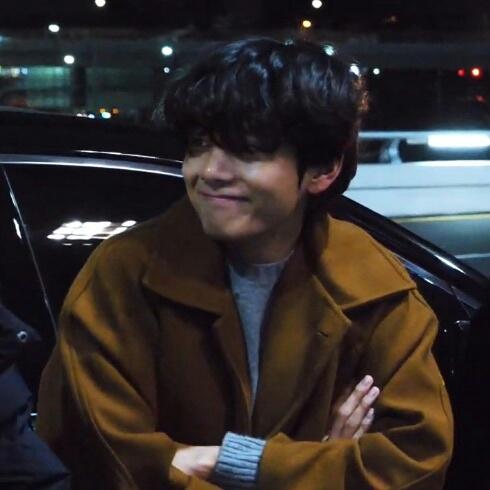 taehyung being a fluffy tiny baby; an adorable & devastating thread