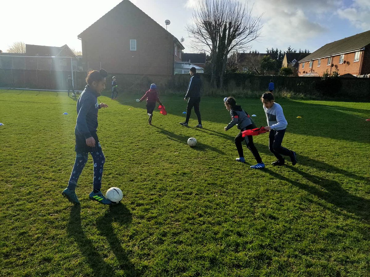 AtamAcademy's tweet photo. FOOTBALL
Singh Sabha Youth Football Club - Saturday 9.55am to 11.25am (contact Johnny Sangha 07973134486)

GATKA
Baba Fateh Singh Gatka Akhara - Sunday 3pm to 6pm (contact Baljit Walia 07951689097) https://t.co/qZ2TYPSTC2