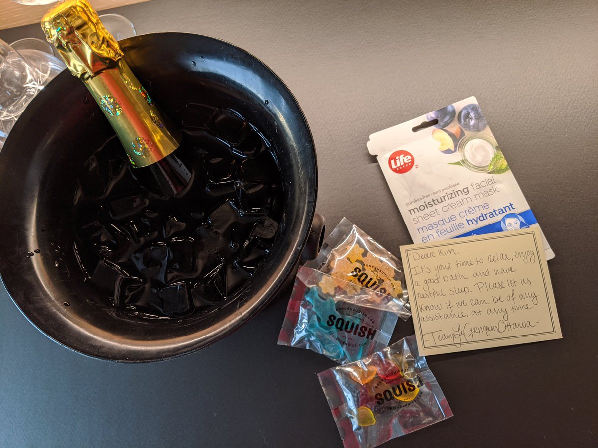 Thank you @HotelGermain in Ottawa for this wonderful treat. You're making this tired mom feel really great. Seriously, hotels, you need to start doing pamper packages for tired moms! Forget couples and "girls weekends", mostly we just want to be left alonnnnnnne.