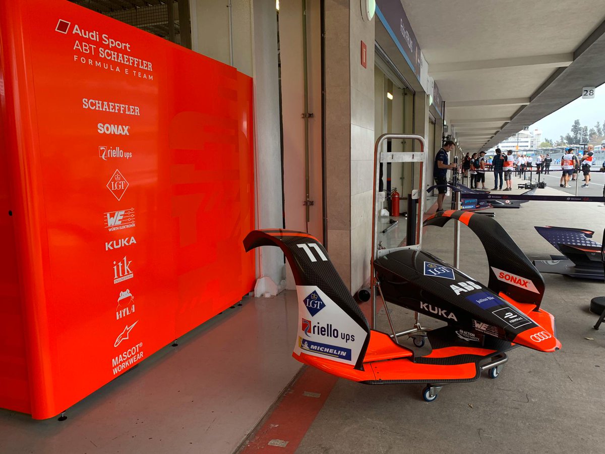 we_online's tweet image. Time to get ready! 1 hour left until we go green! 🏎
#technologypartnership #wespeedupthefuture #emobility #formulae #we_eiSos #MexicoCityEPrix