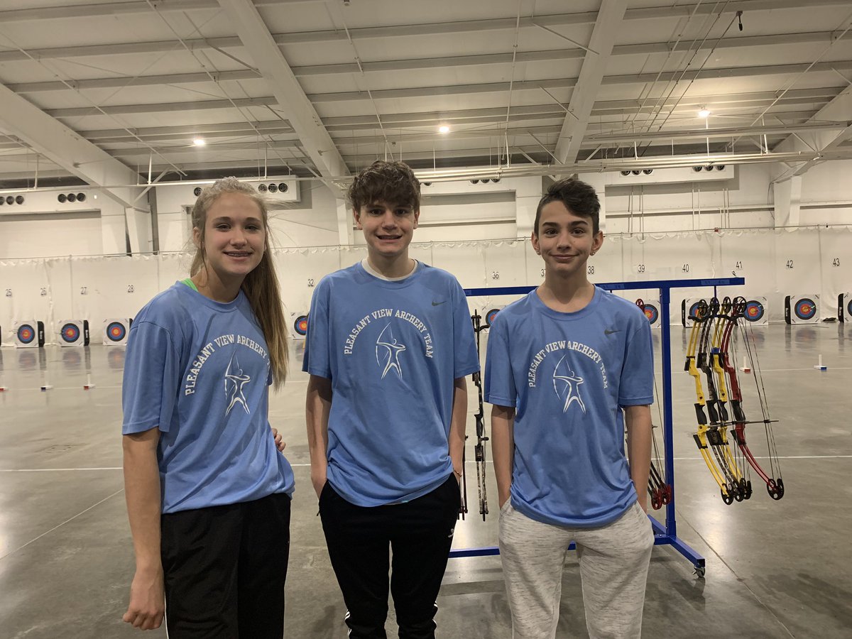 April Thompson tweet media