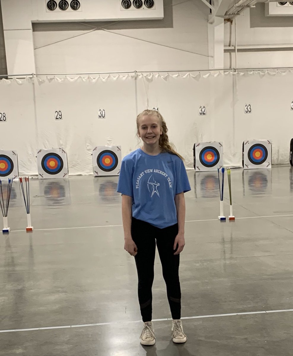 April Thompson tweet media