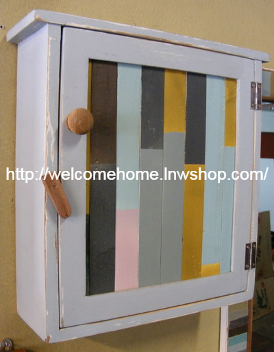 Welcomehomecm's tweet photo. ตู้ยาสามัญประจําบ้าน ขนาด 0.15x0.46x0.47 ม. ครับ ไว้ใส่ยาสามัญทั่วๆไป ลายไม้สลั���สีสวยๆ จะเอาตู้ยาสามัญประจำบ้านตัวนี้ไว้ใส่ของอื่นๆก็ยังได้ครับ เพื่อนๆคนไหนสนใจ ลองเข้าไปดูได้ที่ https://t.co/6WGAGu7LKz เลยนะครับ #แต่งบ้าน https://t.co/A8W0fyTMpx