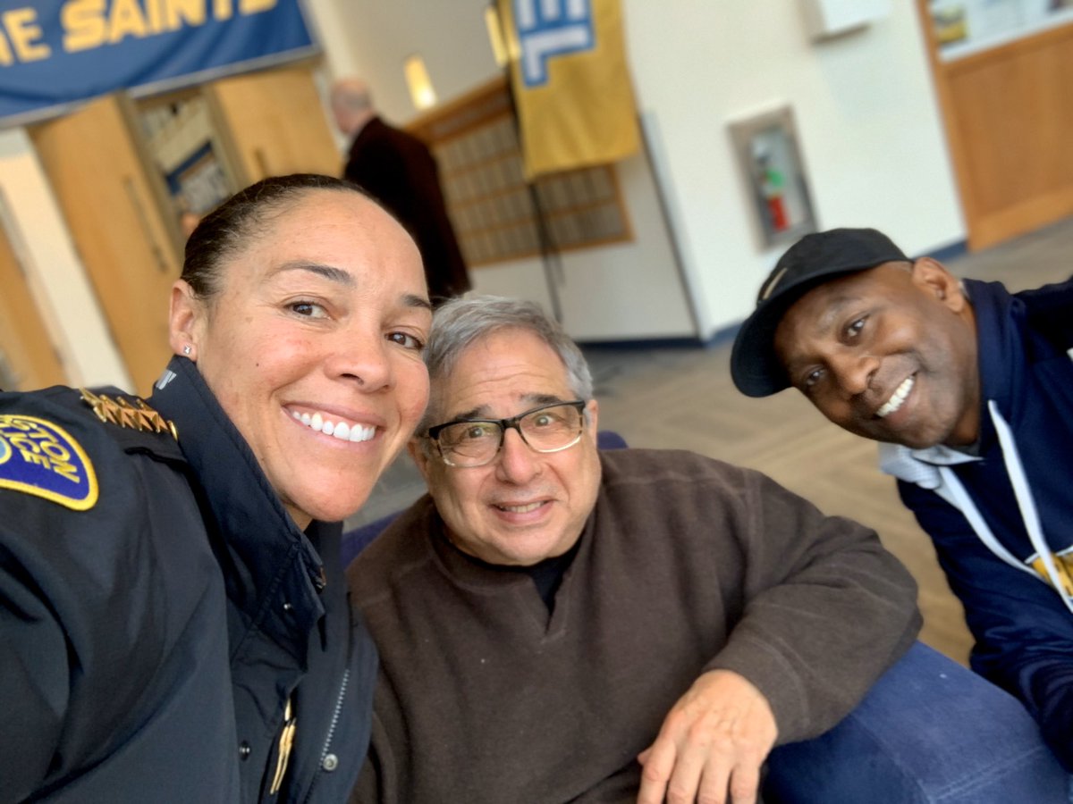 SuperBaston's tweet photo. It was nice bumping into some of my community partners & meeting some new ones today at the @EmmanuelCollege women’s basketball game. #3pointfoundation https://t.co/zu2umBtOOE