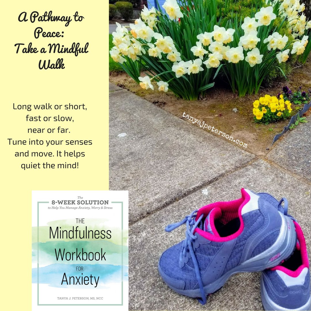 tanyajpeterson1's tweet photo. Mindfully #enjoy your day. The #Mindflness Wkbk offers ways to do just that and #ReduceAnxiety: https://t.co/FM1md7gUCq) https://t.co/hF3arBcJGR