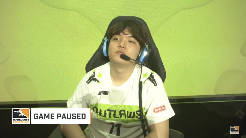 cosmictricks_'s tweet photo. When you join the outlaws and then realize what that actually means https://t.co/RFXsxznUsJ