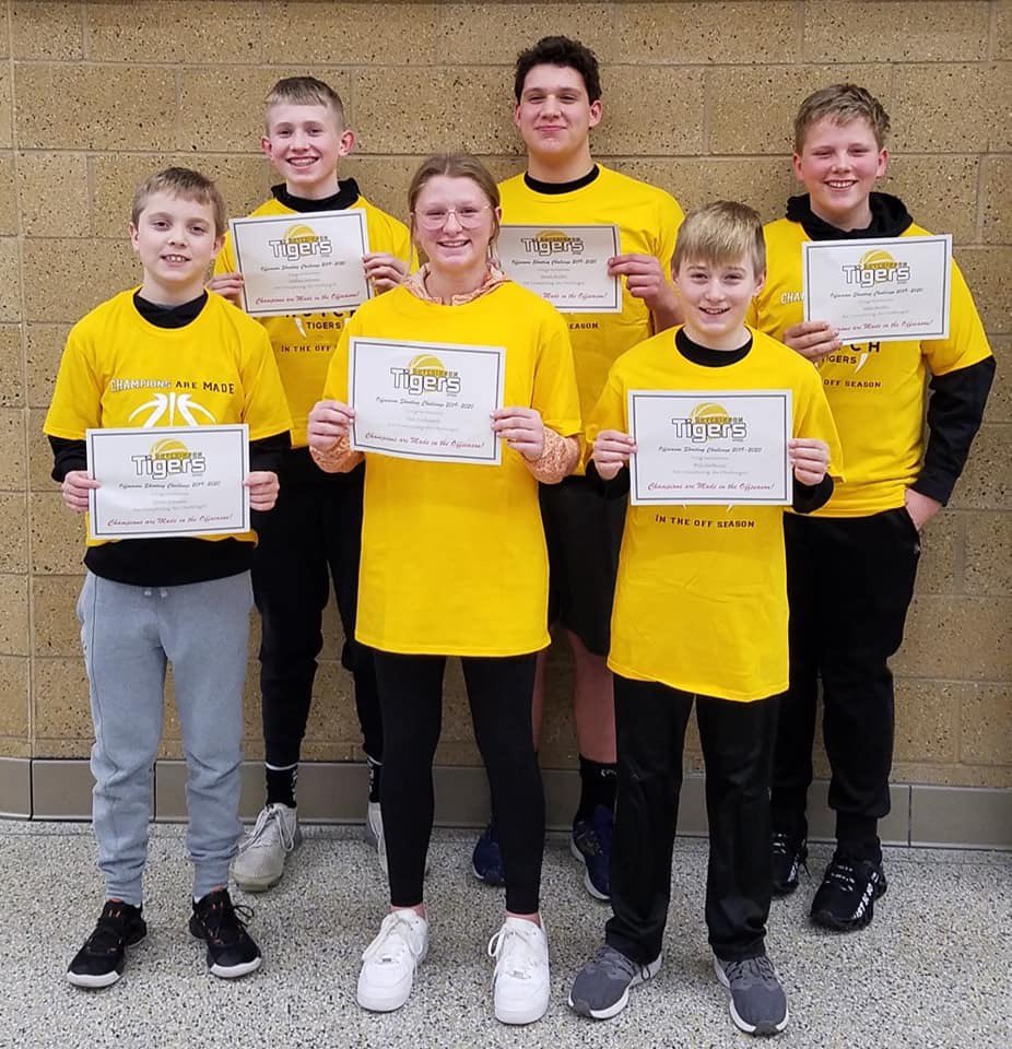 CHAMPIONS are made in the offseason! 🏆 10K shot club honorees. It takes discipline, determination, dedication, and the want to get better to make it into a prestigious club like this one! Way to work! We’re proud of you!! 🐯#basketballneverstops #champs #weBALLinHUTCH💪🏻🏀